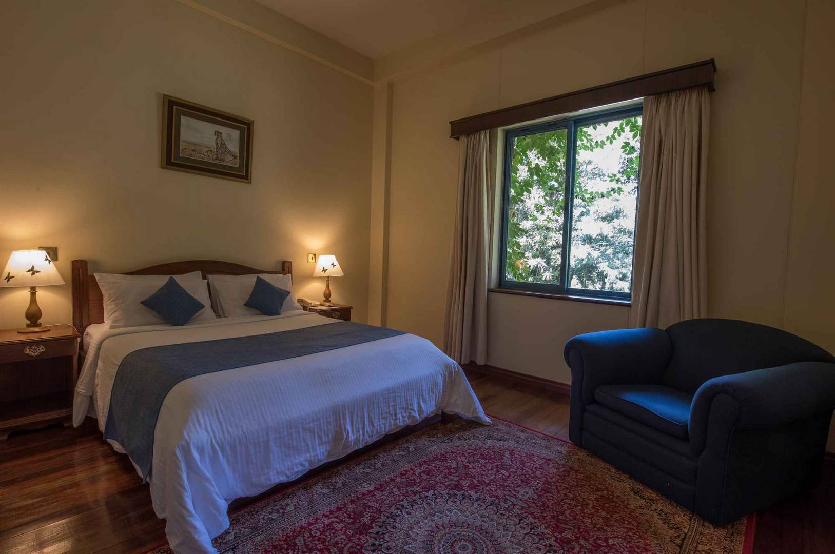 La-Mada-Hotel-Bed-Room