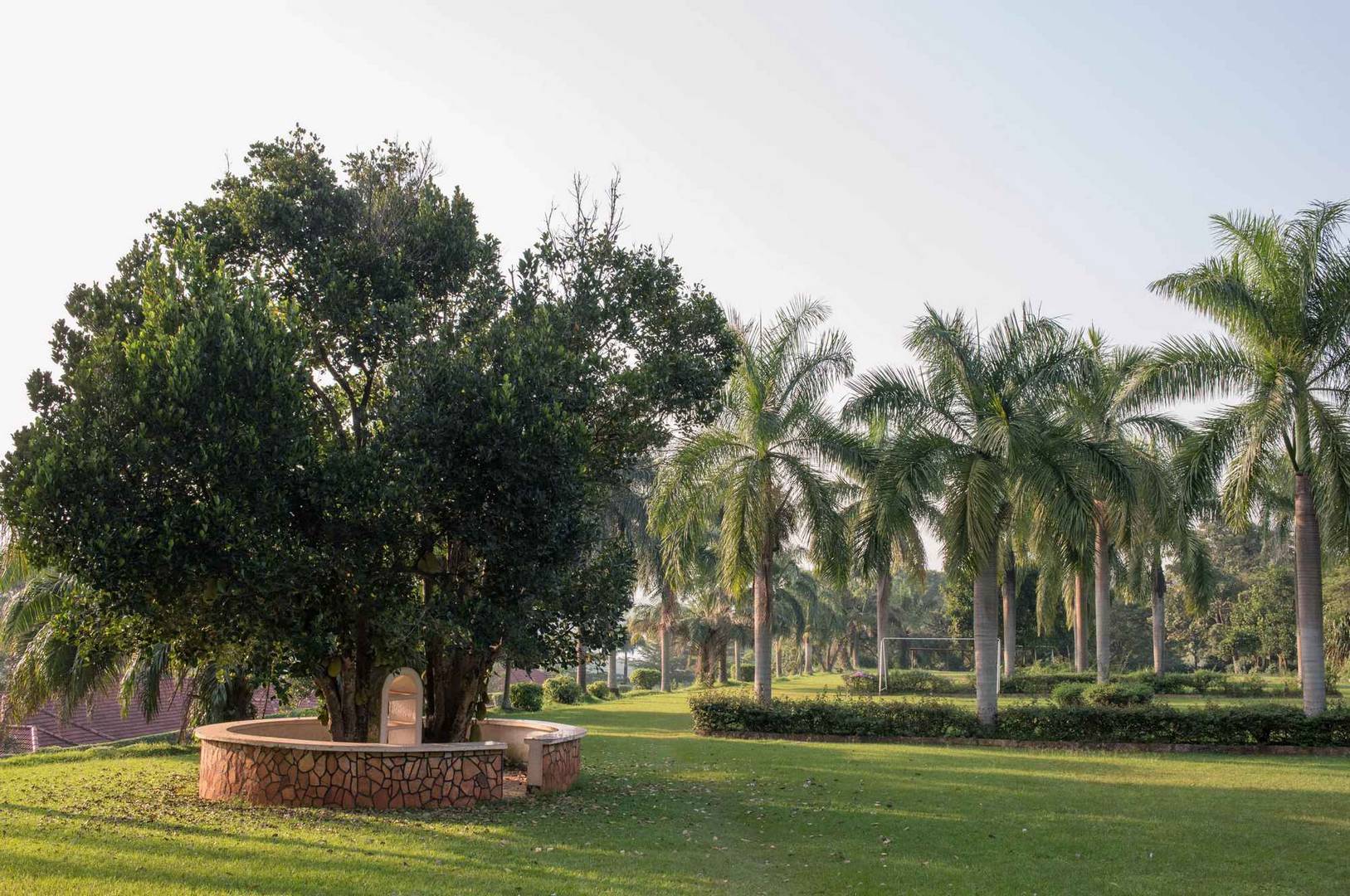 Jinja-Nile-Resort-Garden