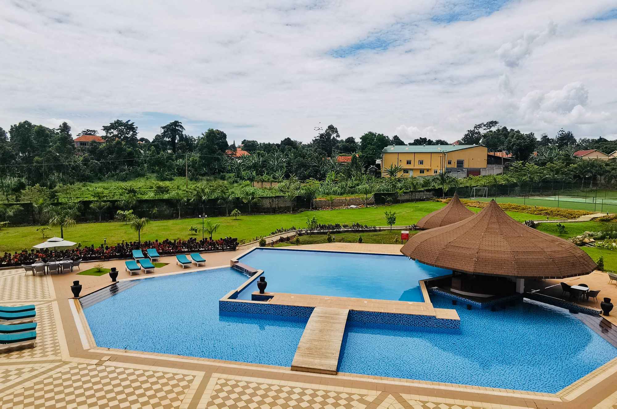 Kampala Nile Resort - Swimming Pool